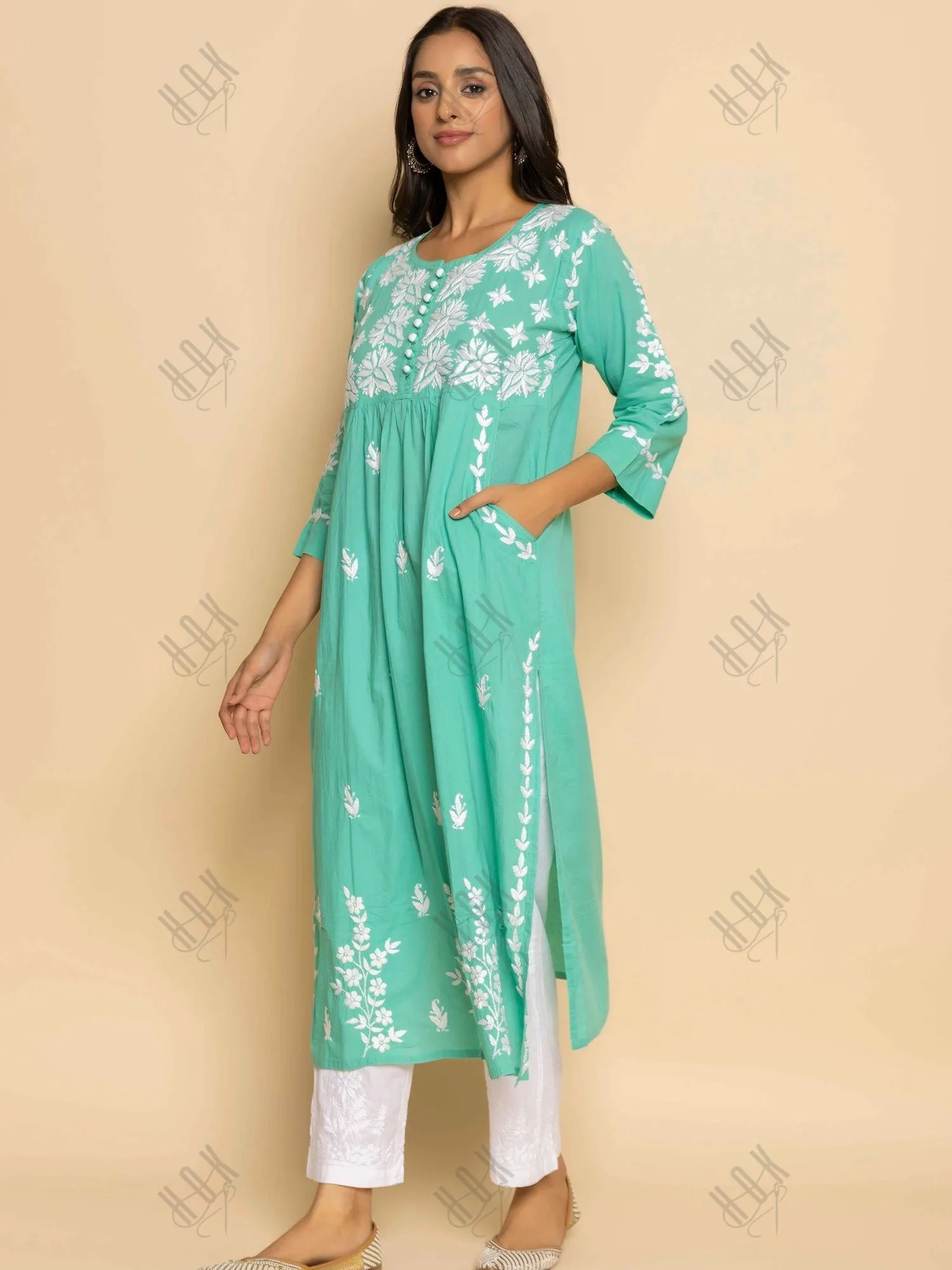 Fizaa Chikankari Kurta in Cotton Round Neck Sea Green